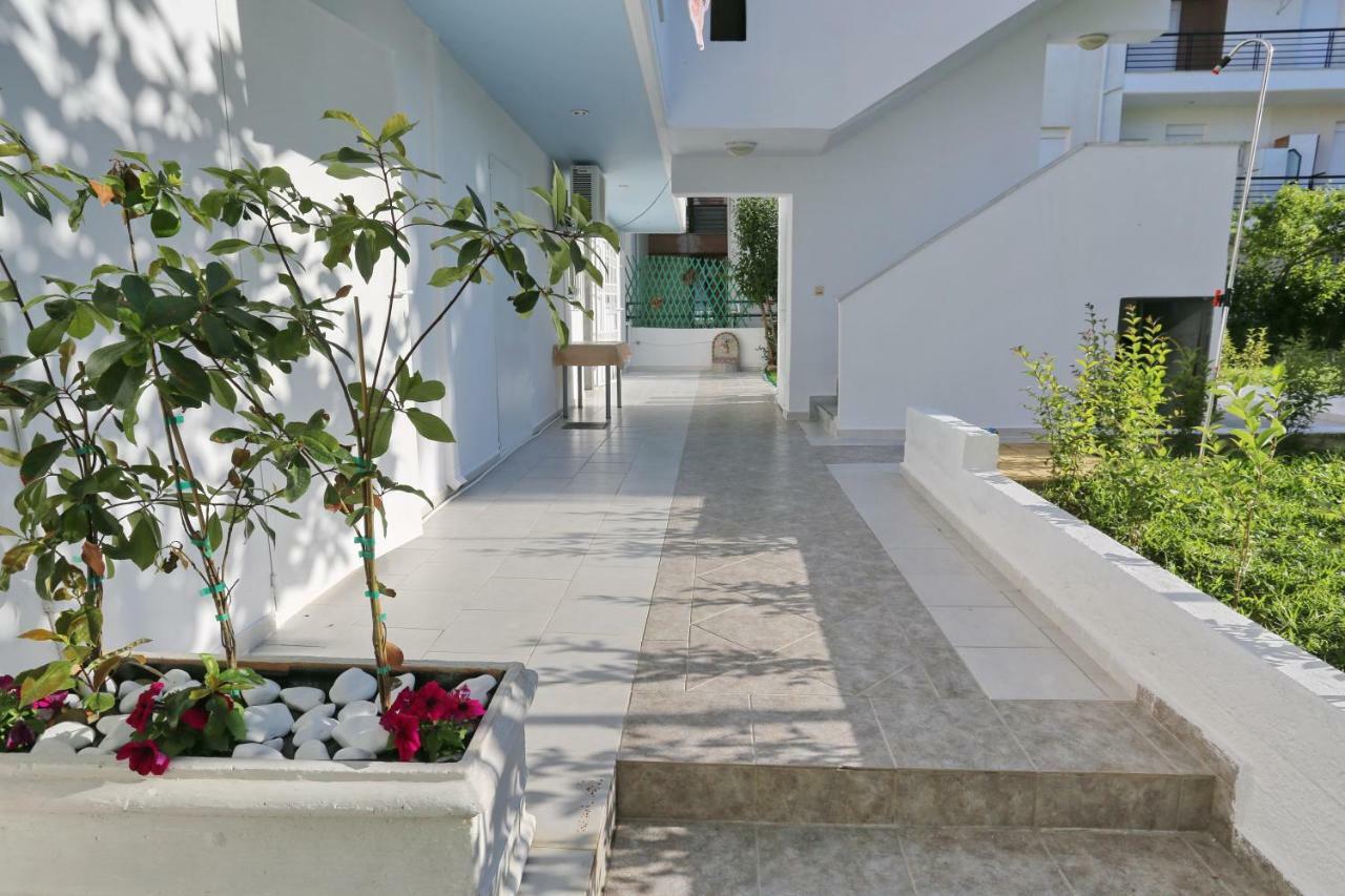 Kastoria Apartments بوليخرونو المظهر الخارجي الصورة